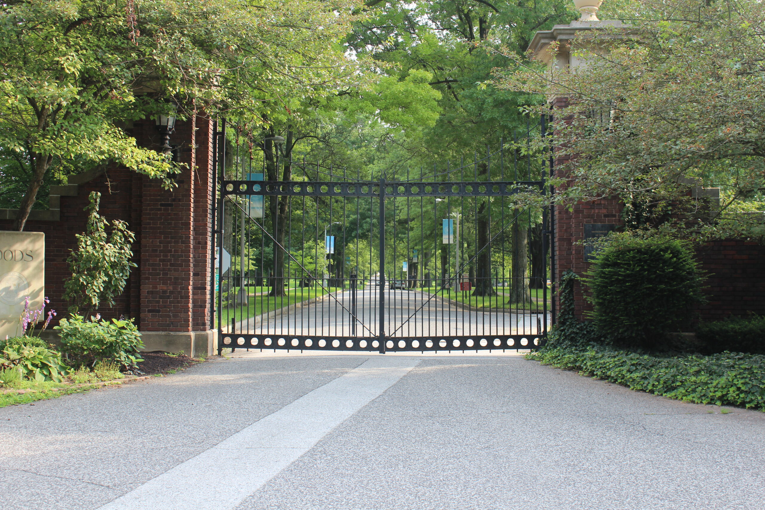 ‘Marilyn’ and the SMWC gate have history SMWC