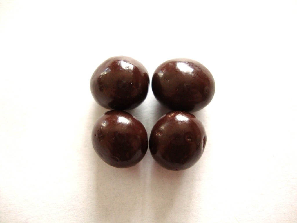 Dove Whole Blueberries Dipped in Creamy Dark Chocolate SNACKEROO