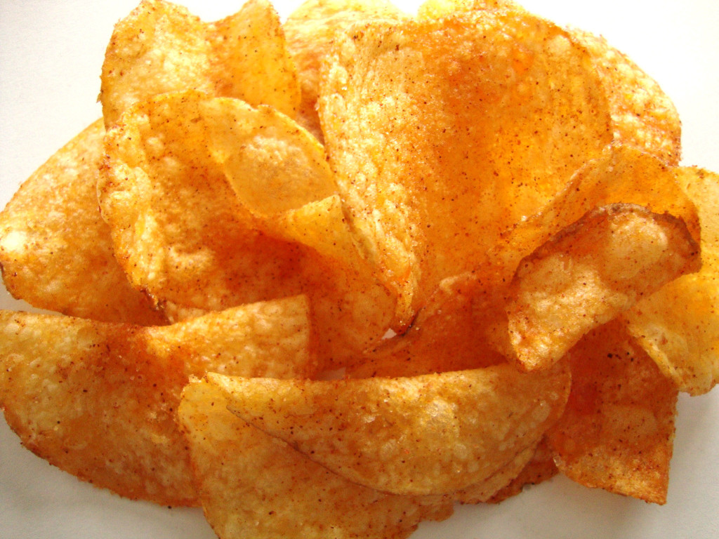 Kettle Organic Chips, Country Style Barbeque SNACKEROO