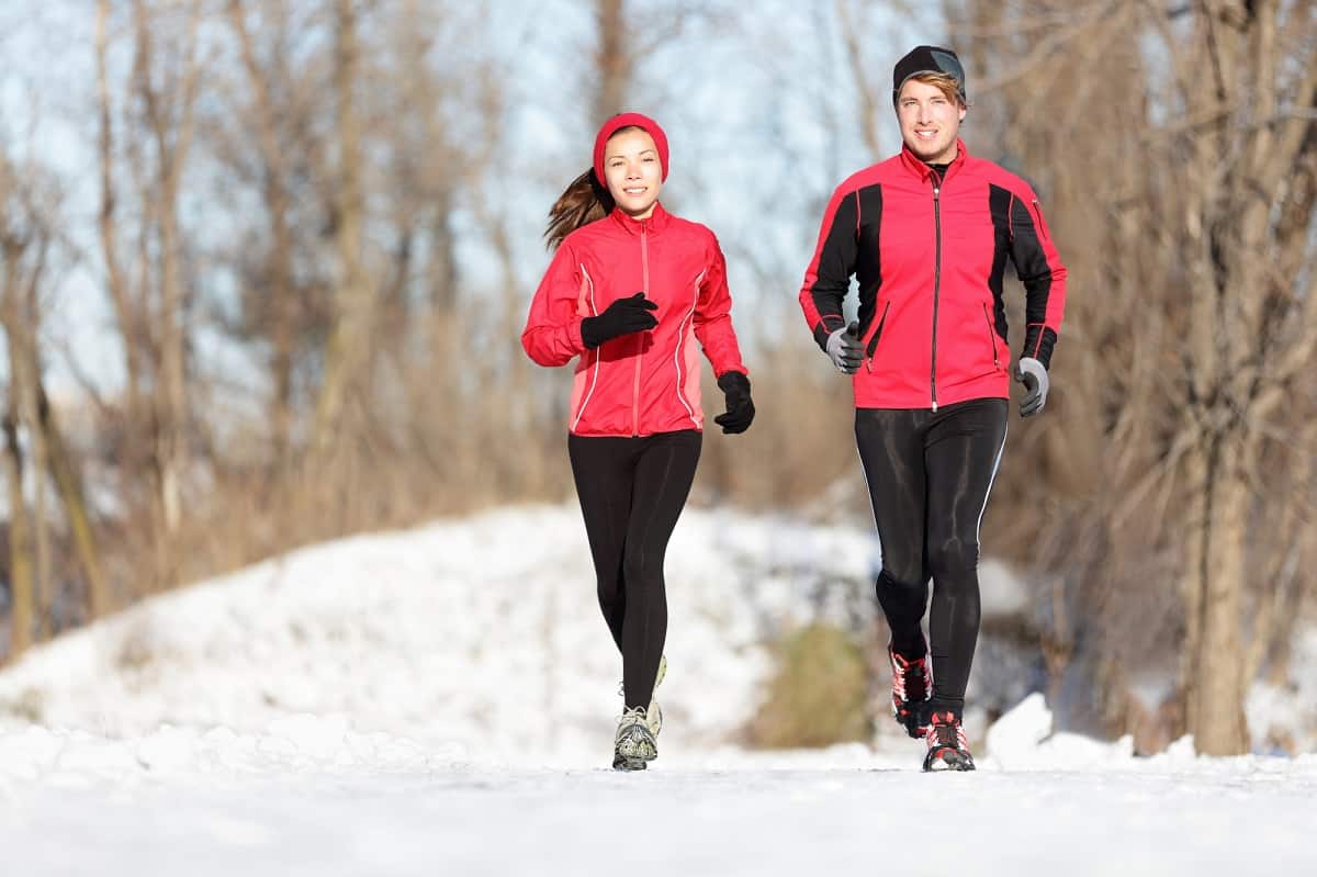 Is it safe to run in cold weather? Snacking in Sneakers