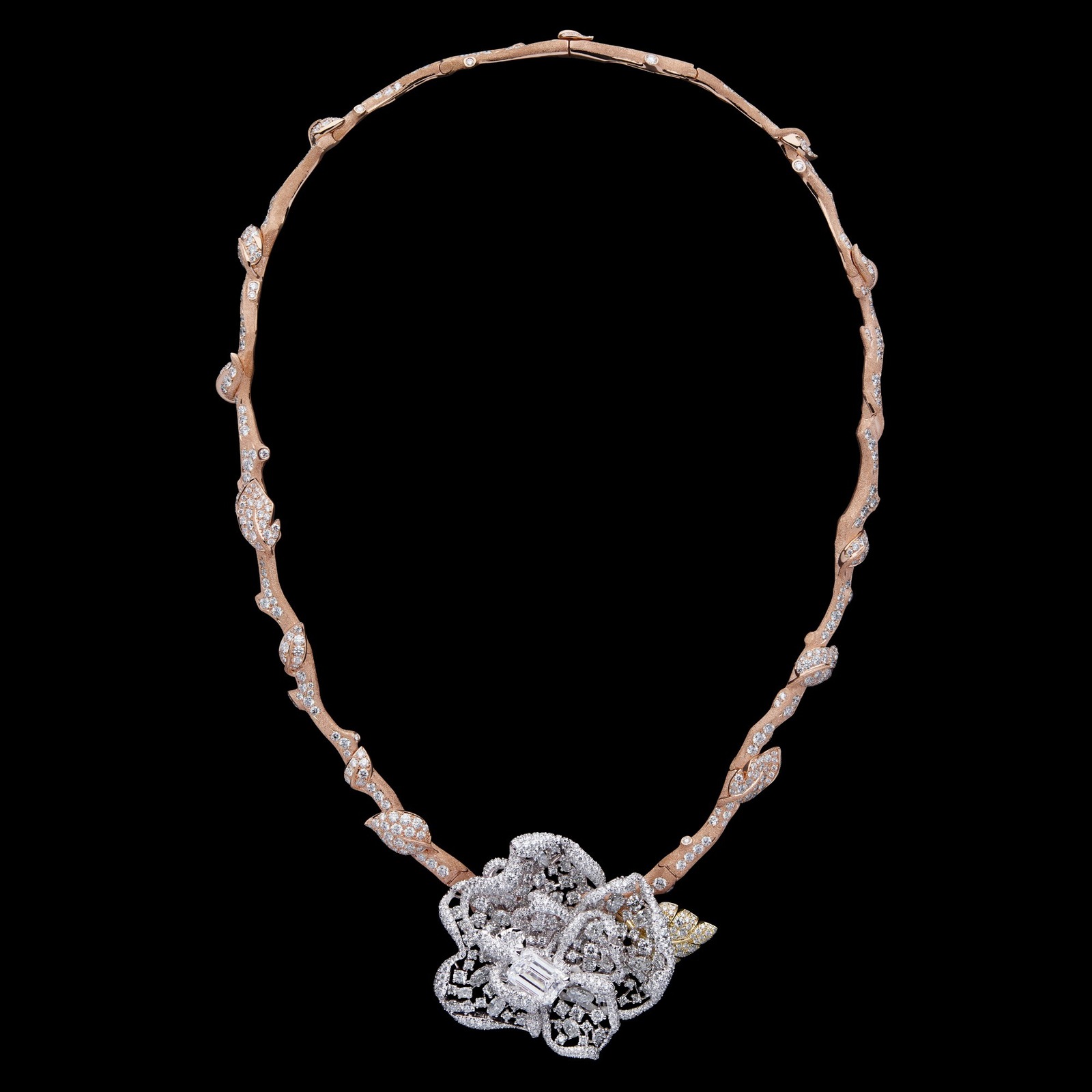 Dior revealed the new high jewelry collection RoseDior