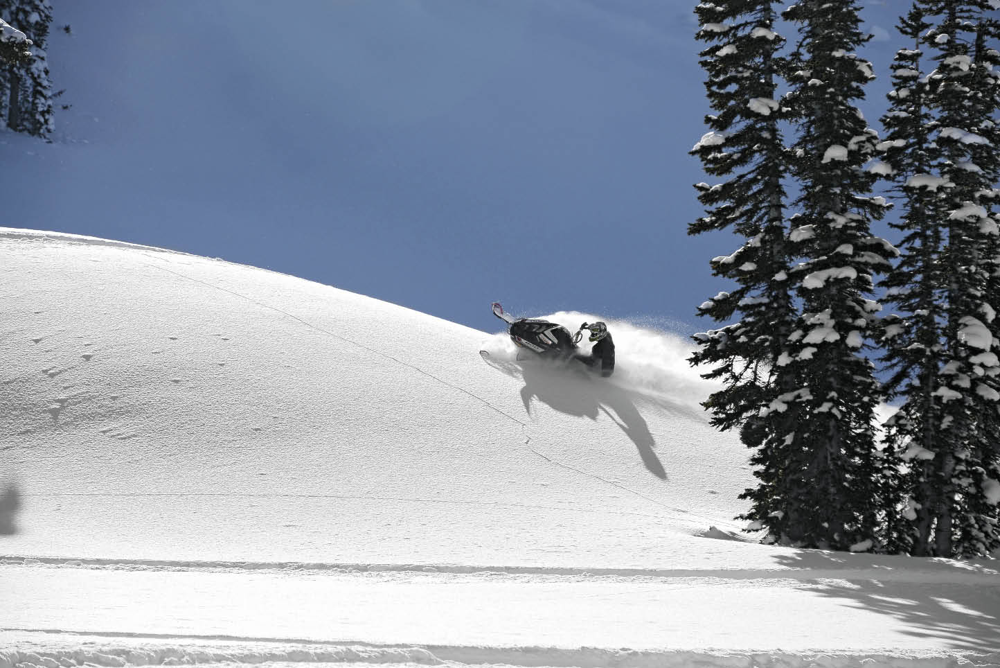 2013 Deep Powder Challenge Testing the 800cc Mountain Sleds Riding