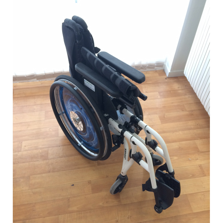 Fauteuil roulant manuel Xenon 2 SA d'occasion Sofamed
