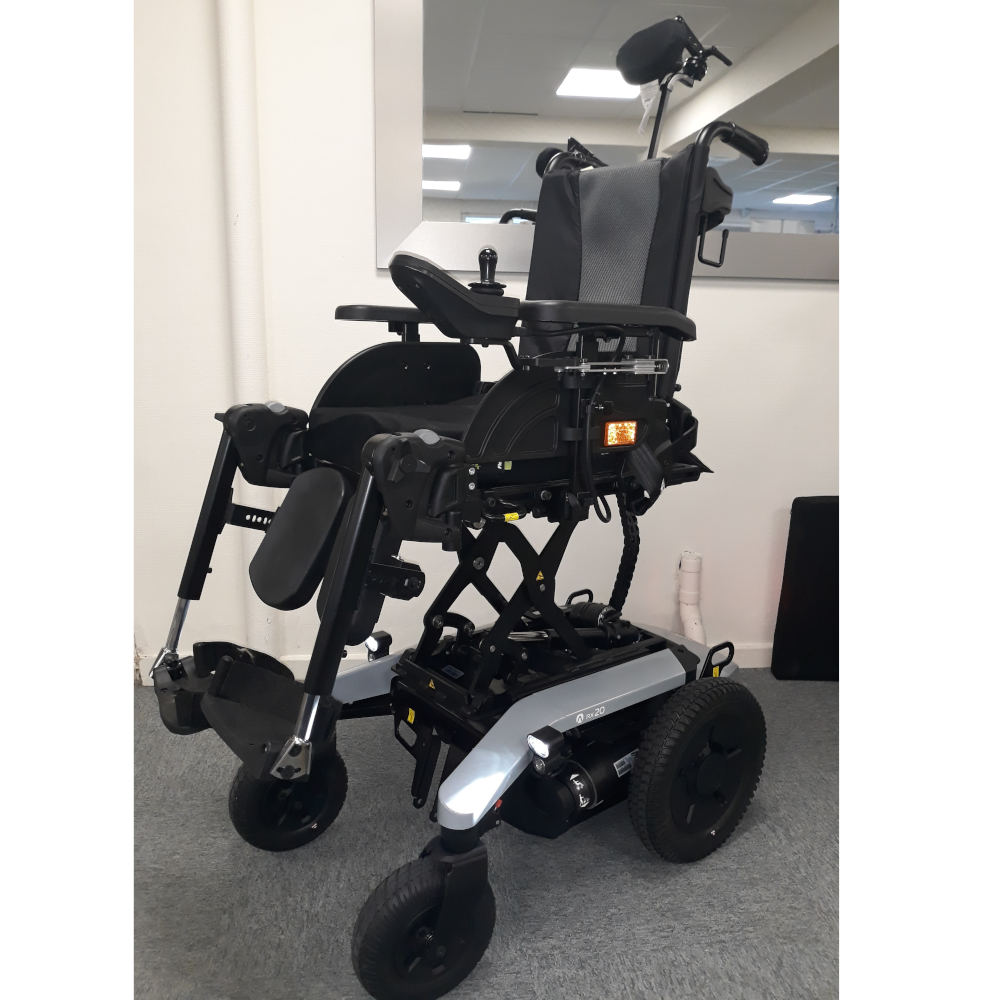 Fauteuil roulant électrique Aviva RX 20 Modulite AA2 d'occasion Sofamed