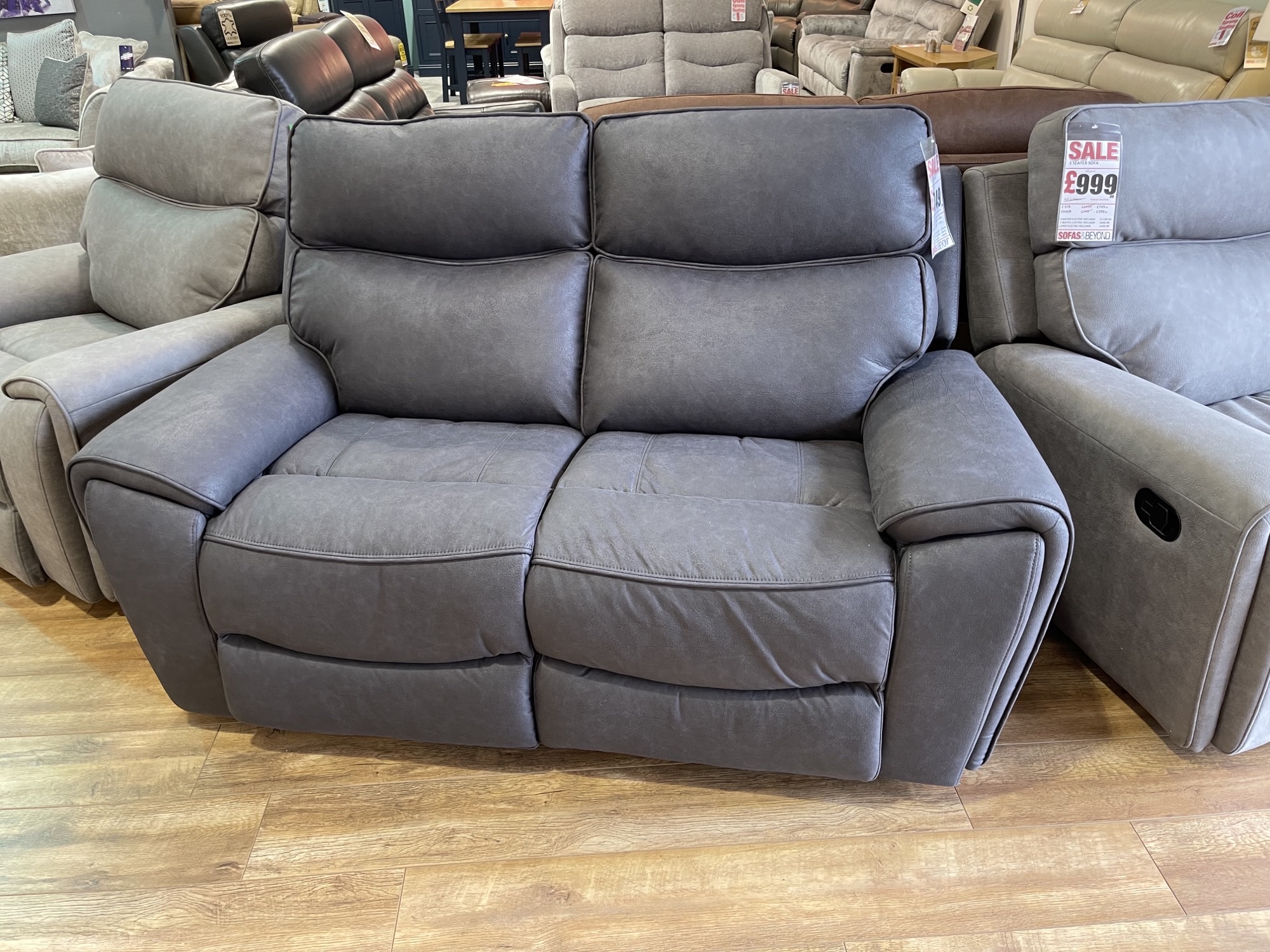 2 Seater Recliner Sofa Dfs Matttroy