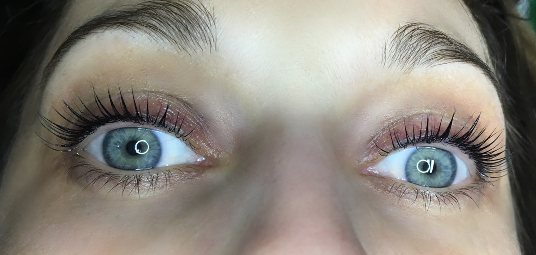 YUMI lash liftLong lasting eyelash treatment"Sofia