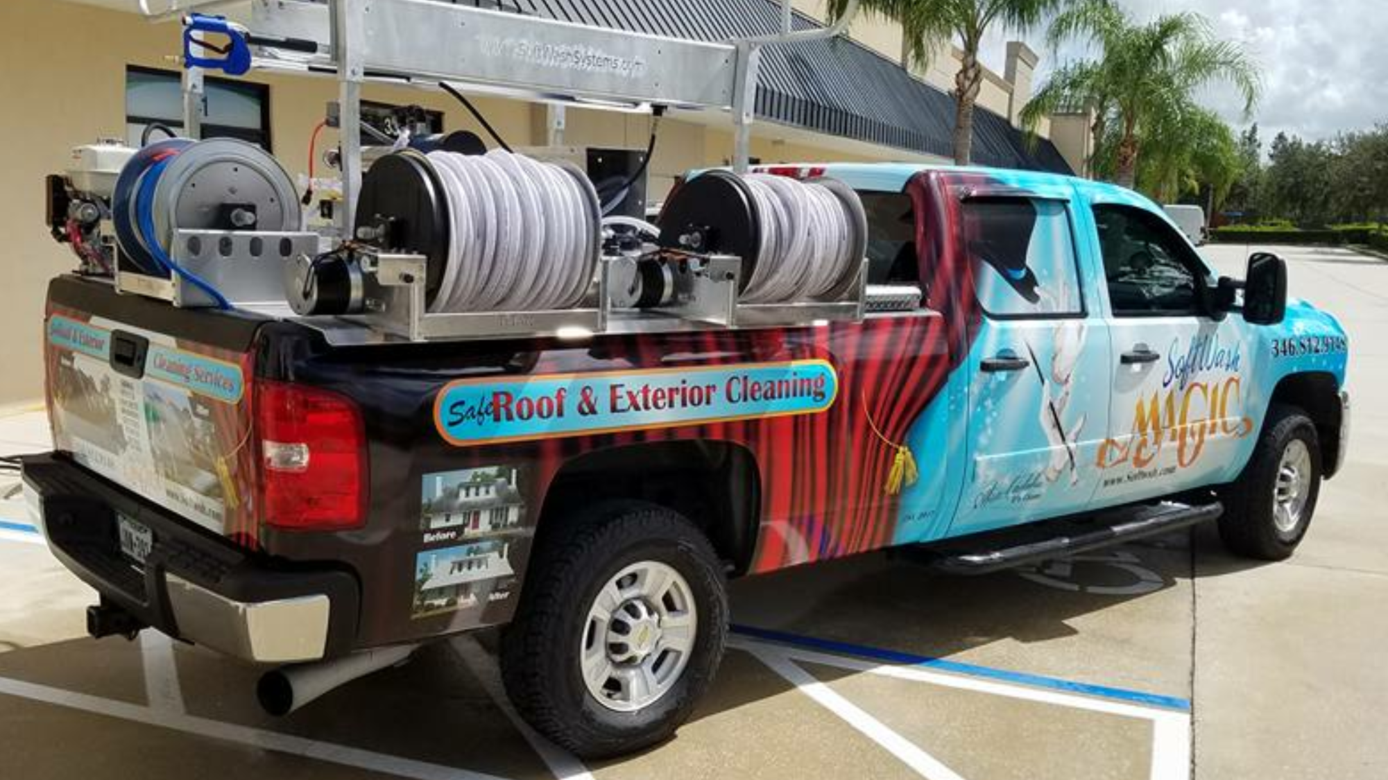 Roof Cleaning and House Washing in Houston Softwash Magic