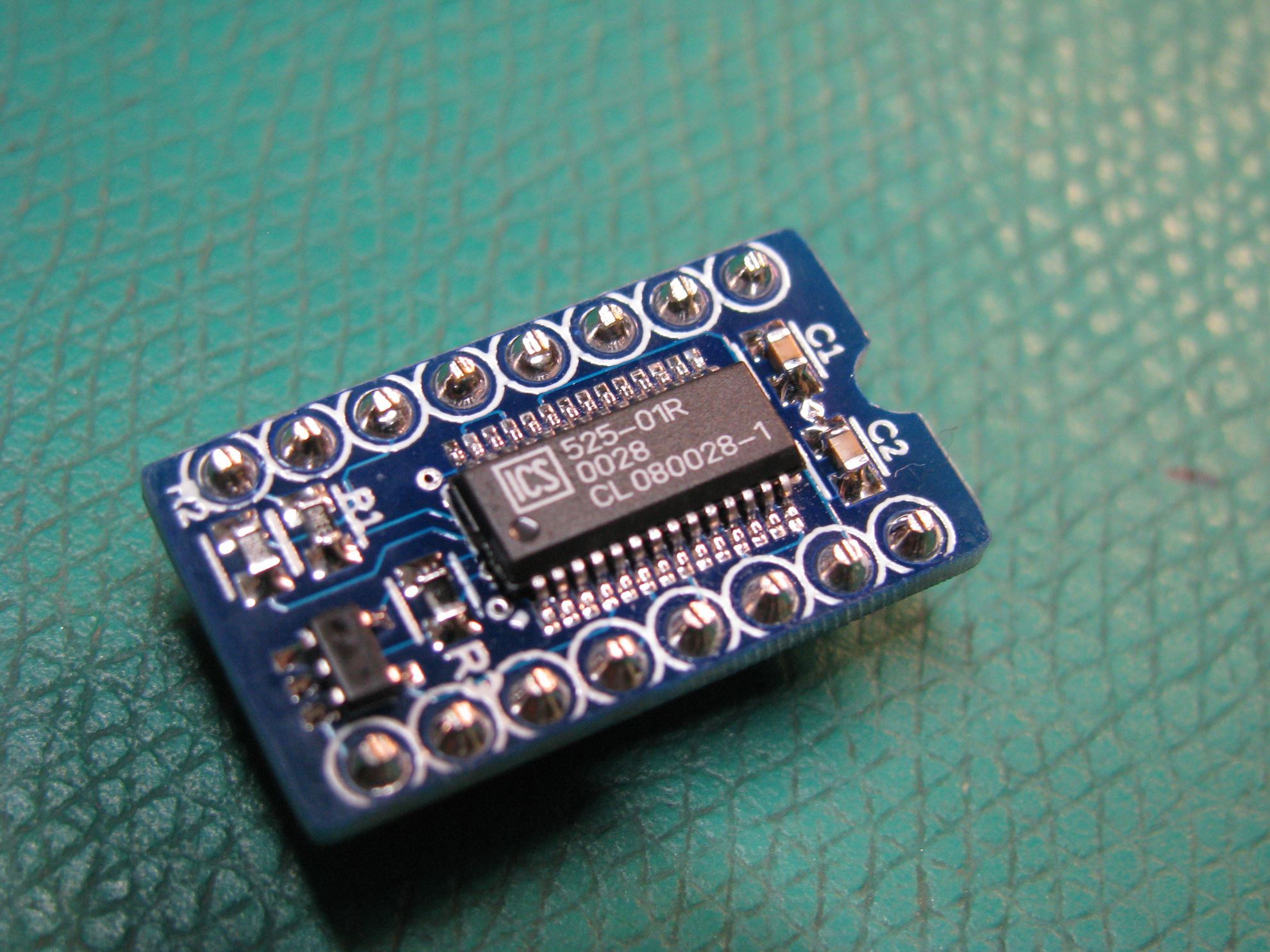 Soigeneris your resource for hitech hobbies. MOS8701 Clock Generator