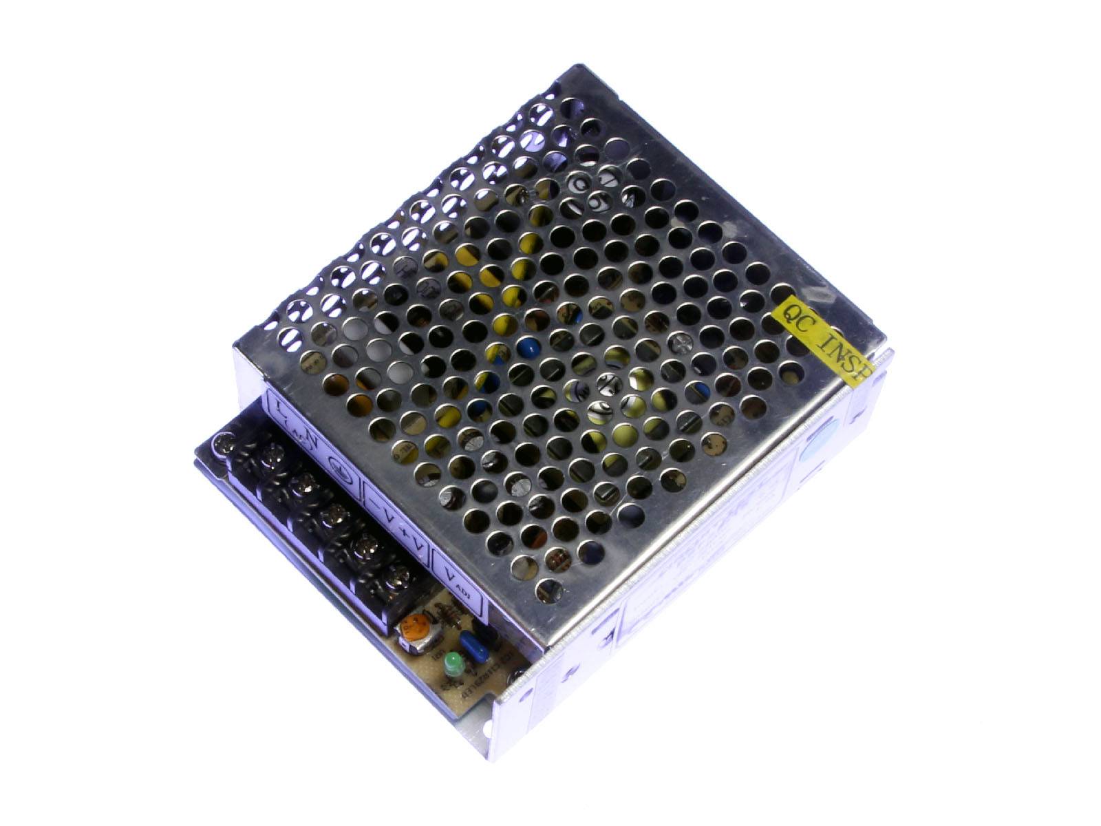 AC/DC Enclosed PSU - 15VDC/1.6A - 25W - Solarbotics Ltd.