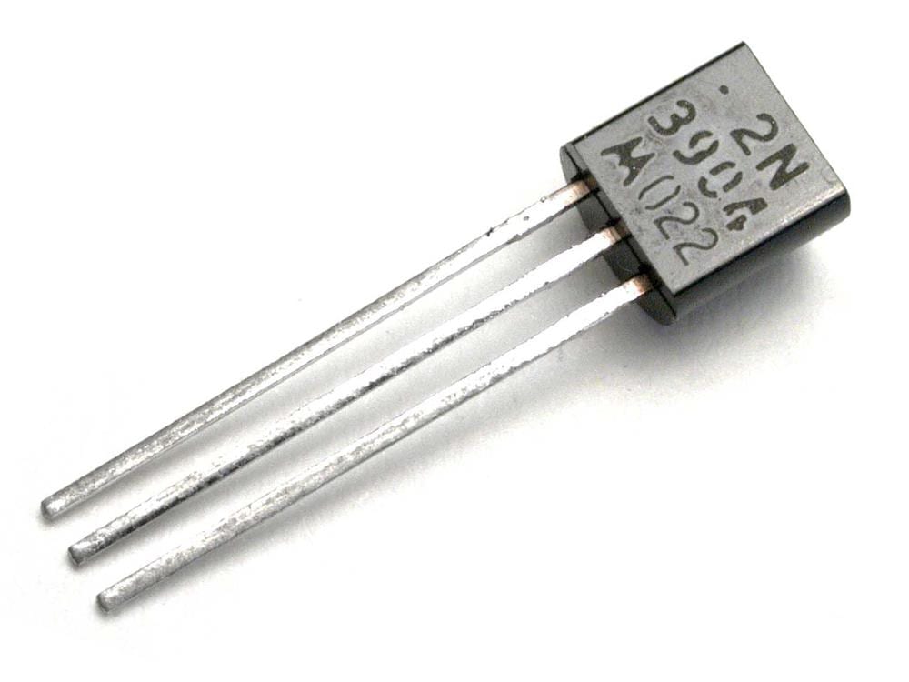 2N3904 NPN Transistor Solarbotics Ltd.