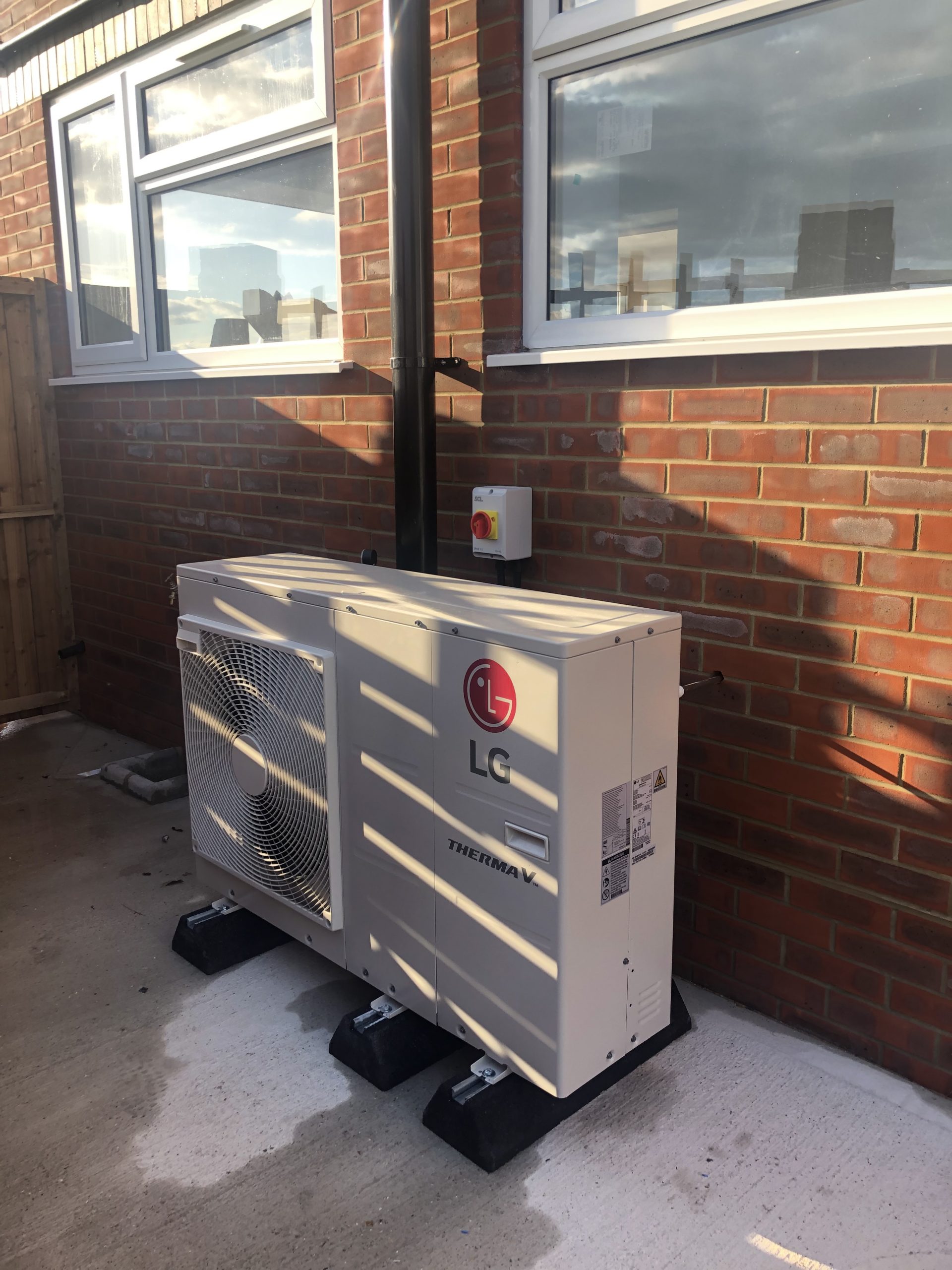 LG Air Source Heat Pump SolarPowerful