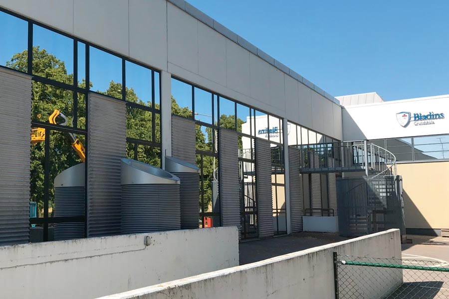 Solfilm till skola Solfilmsmontören Bladins Grundskola Malmö