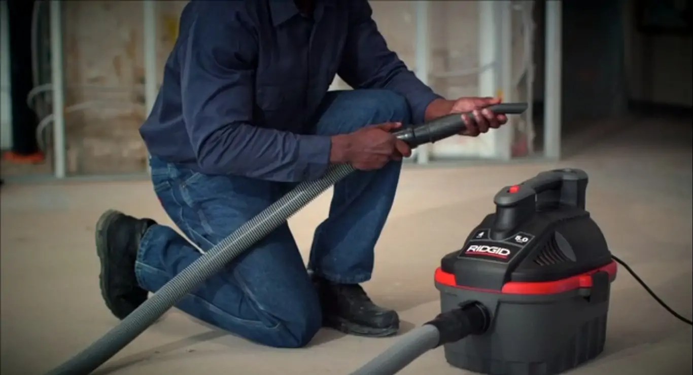 5 Best Small Shop Vacs for Construction, Woodworking and Home Use
