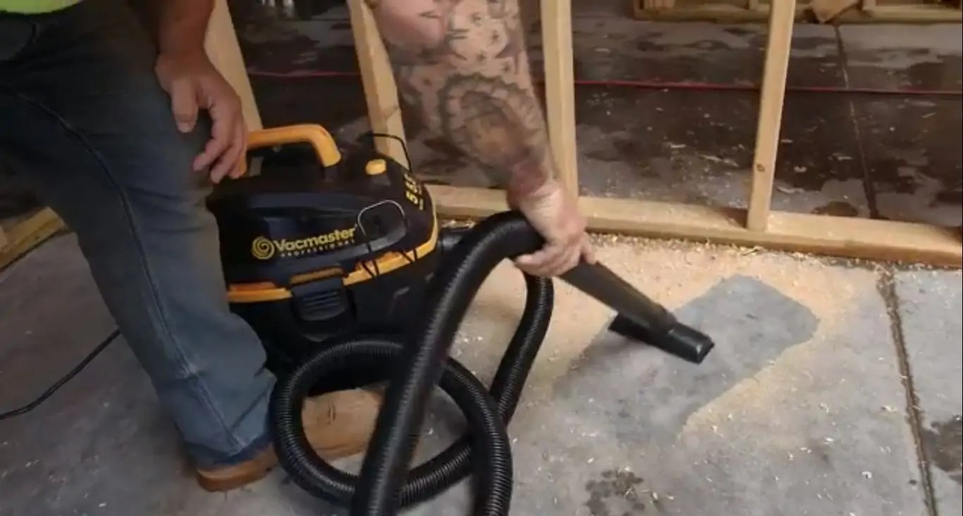 5 Best Small Shop Vacs for Construction, Woodworking and Home Use