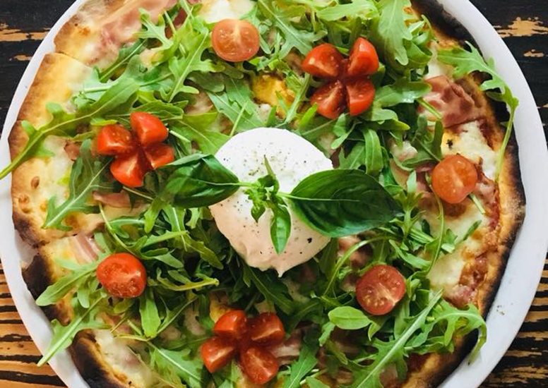 Calzone Pizzeria Restaurant in Fornalutx with Take Away Service