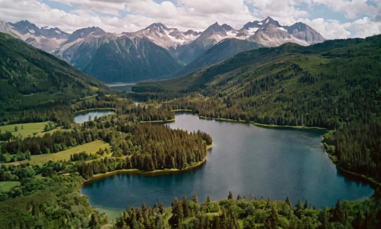 What Is The Smallest Lake In The World?