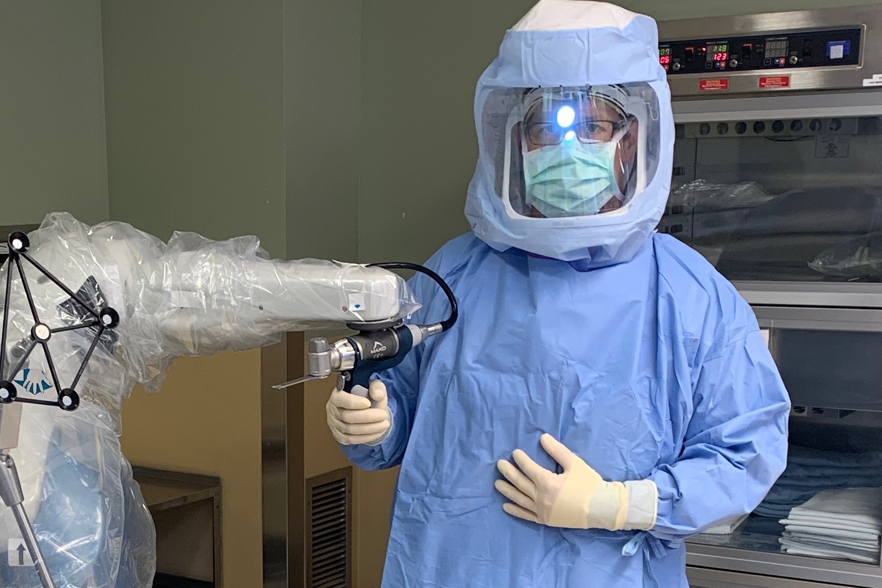 Mako Total Knee Replacement Surgery Tufts Medical.