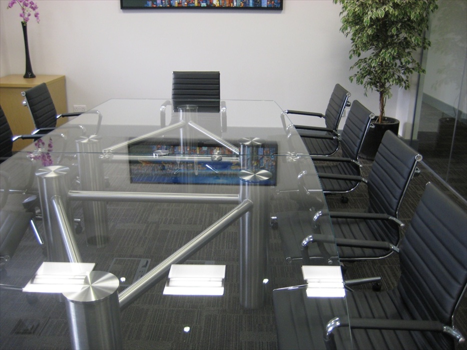 Glass Meeting Tables & Glass Boardroom Tables Solutions 4 Office