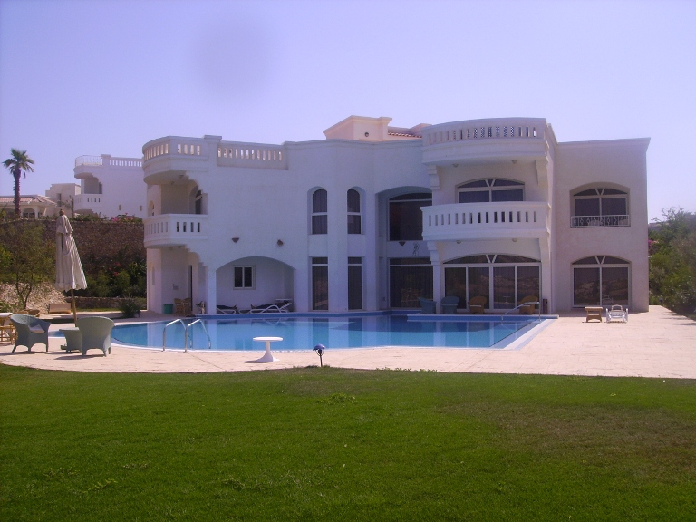 Fo rent Fantastic villa in a remarkable resort in Naama bay Sharm El