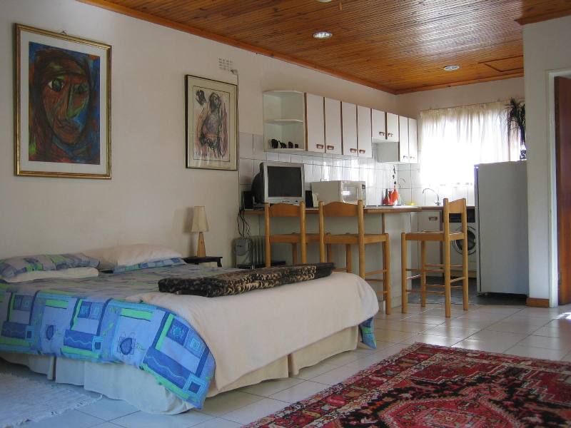 Roland's Rendezvous Stellenbosch, Winelands, South Africa Bed and