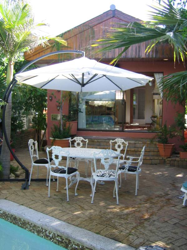 Roland's Rendezvous Stellenbosch, Winelands, South Africa Bed and