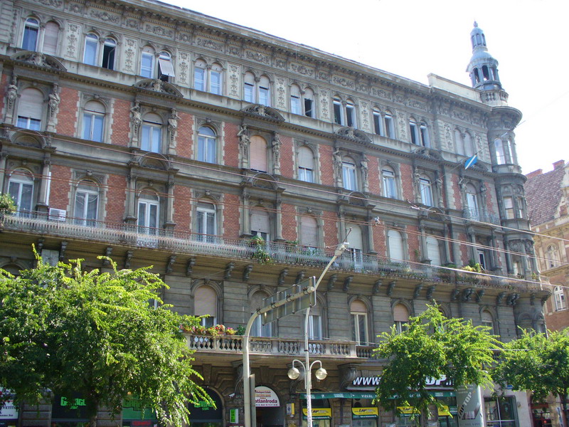 Somewhere 2 Rent Hungary Budapest Self Catering, Villas