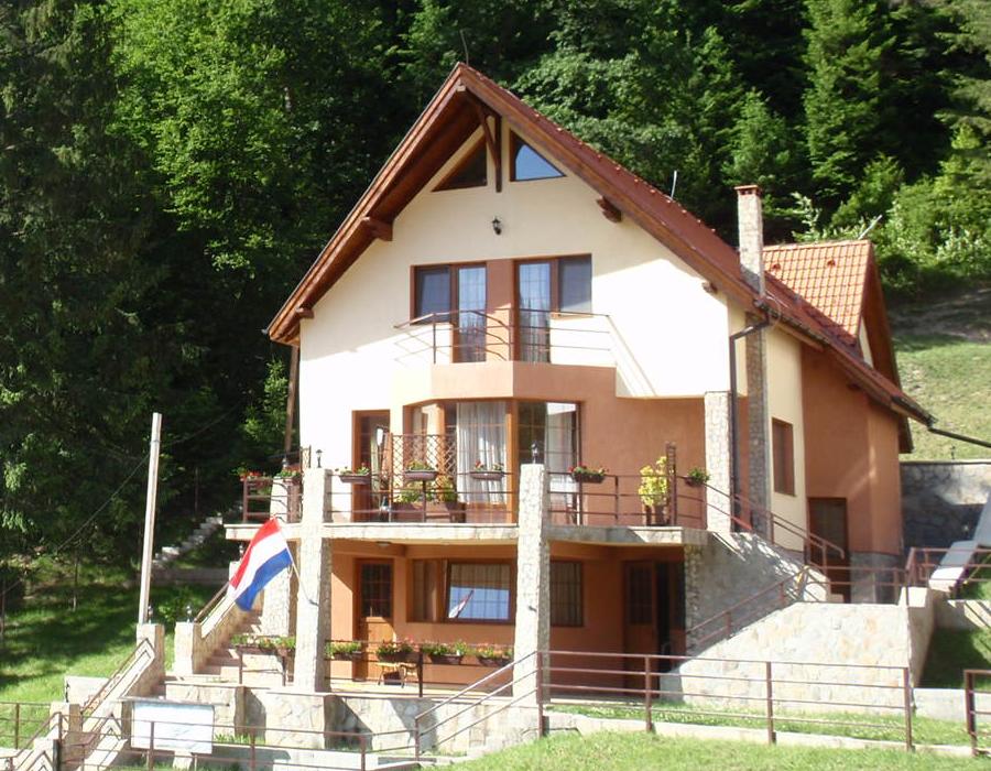 Somewhere 2 Rent Romania Self Catering, Villas, Apartments, Houses