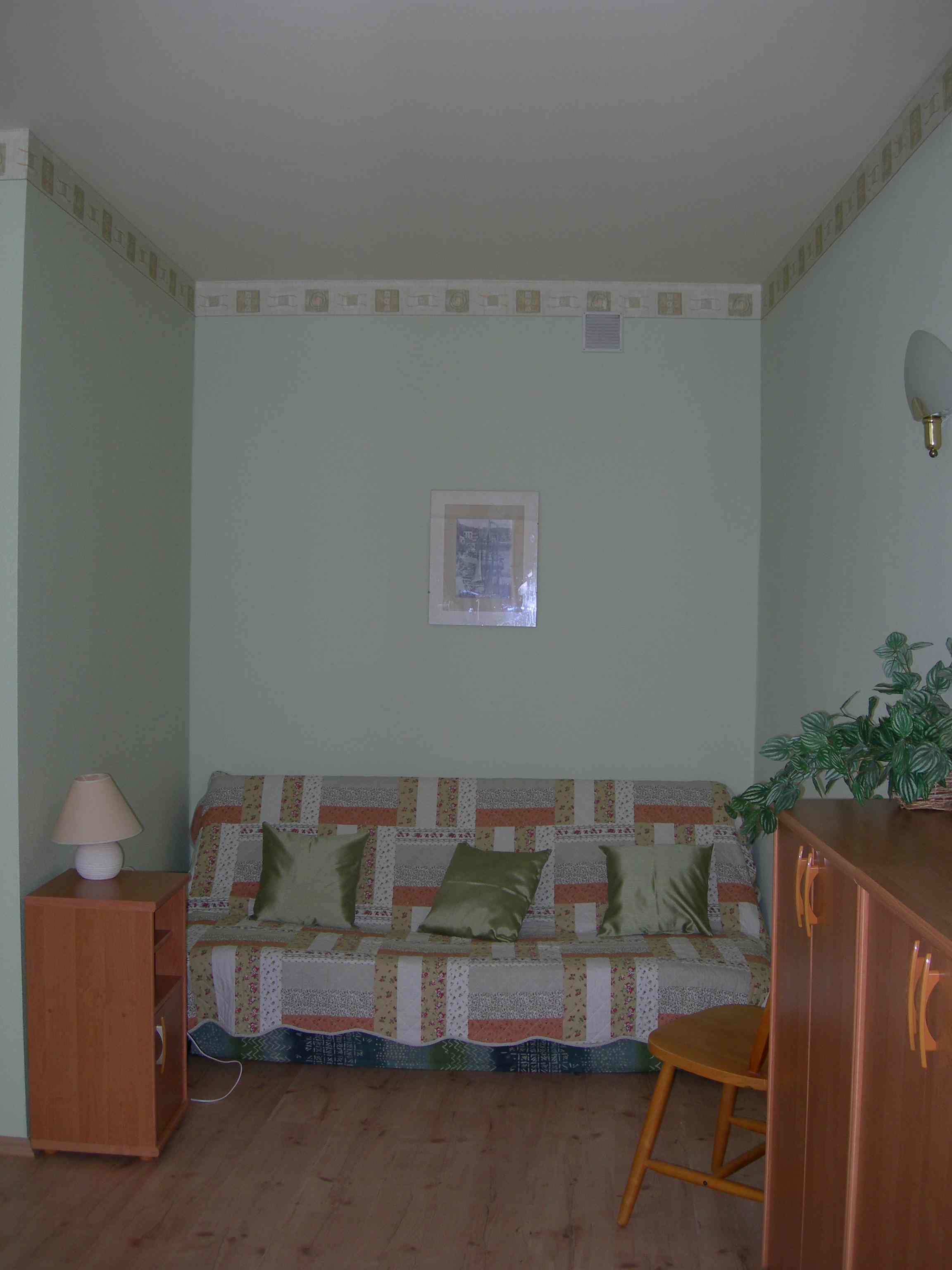 Sw. Ducha street Gdansk, Pomerania, Poland Apartments Long & Short Term Ref 33586