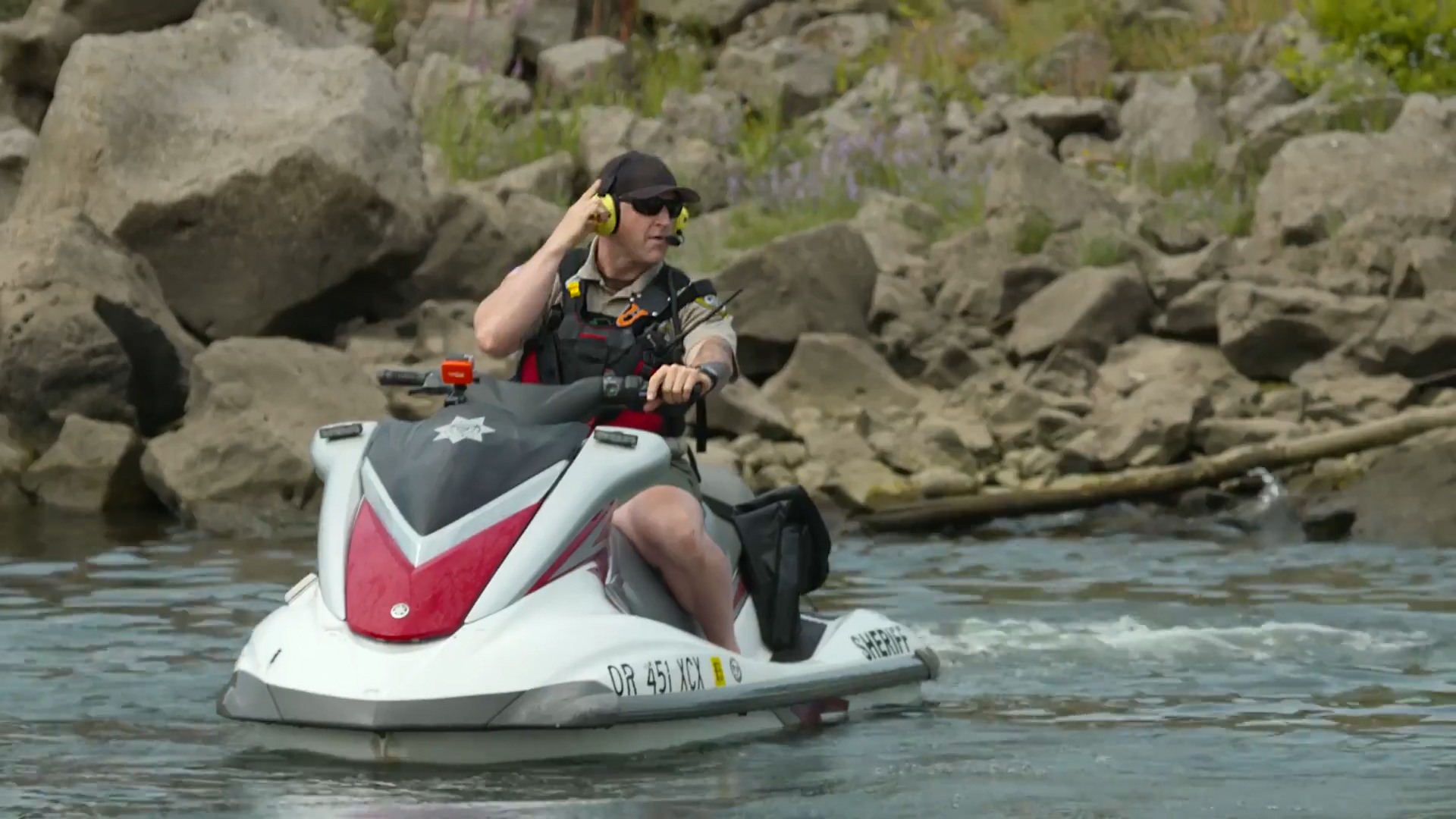 8 Ways Wireless Marine Radio Headsets Improve Rescues