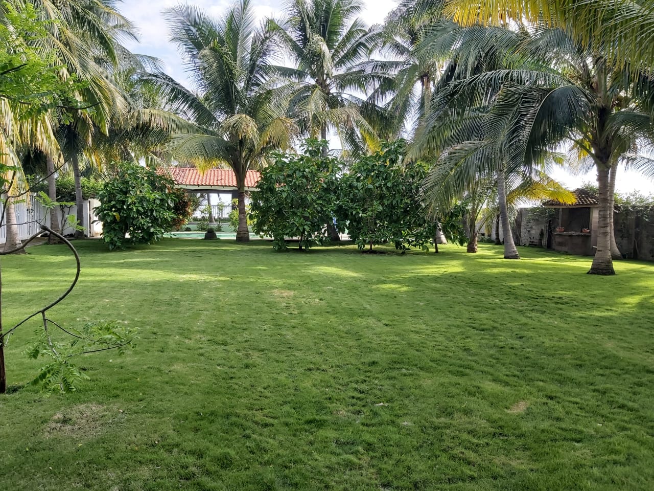 CASA DE PLAYA EN LUGAR PARADISÍACO Sophia Business El Salvador