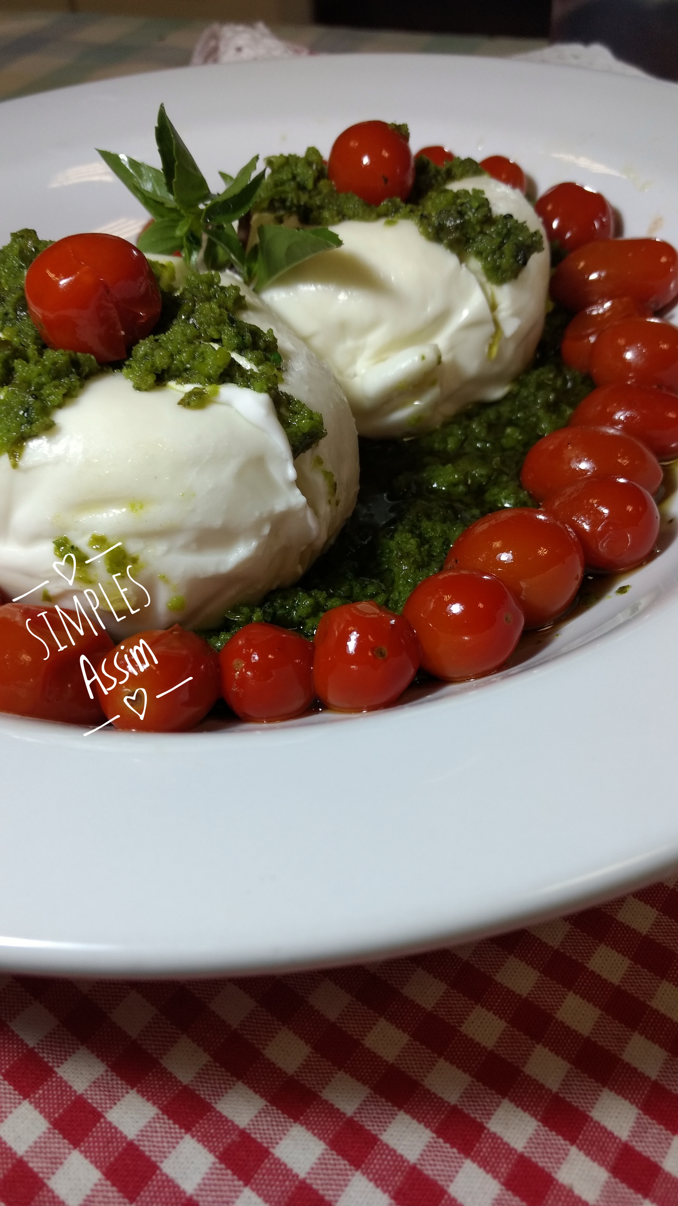 Burrata com pesto de castanha de Baru leve e gostosa Simples Assim