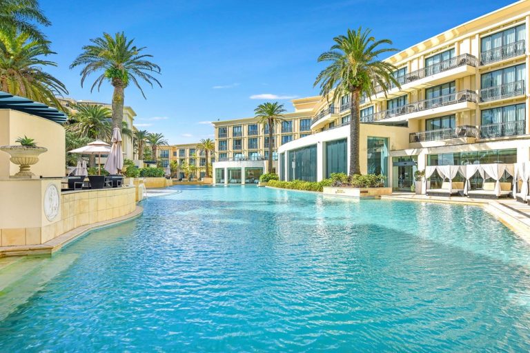 Video of the Week Spectacular Waterfront Condo in Gold Coast