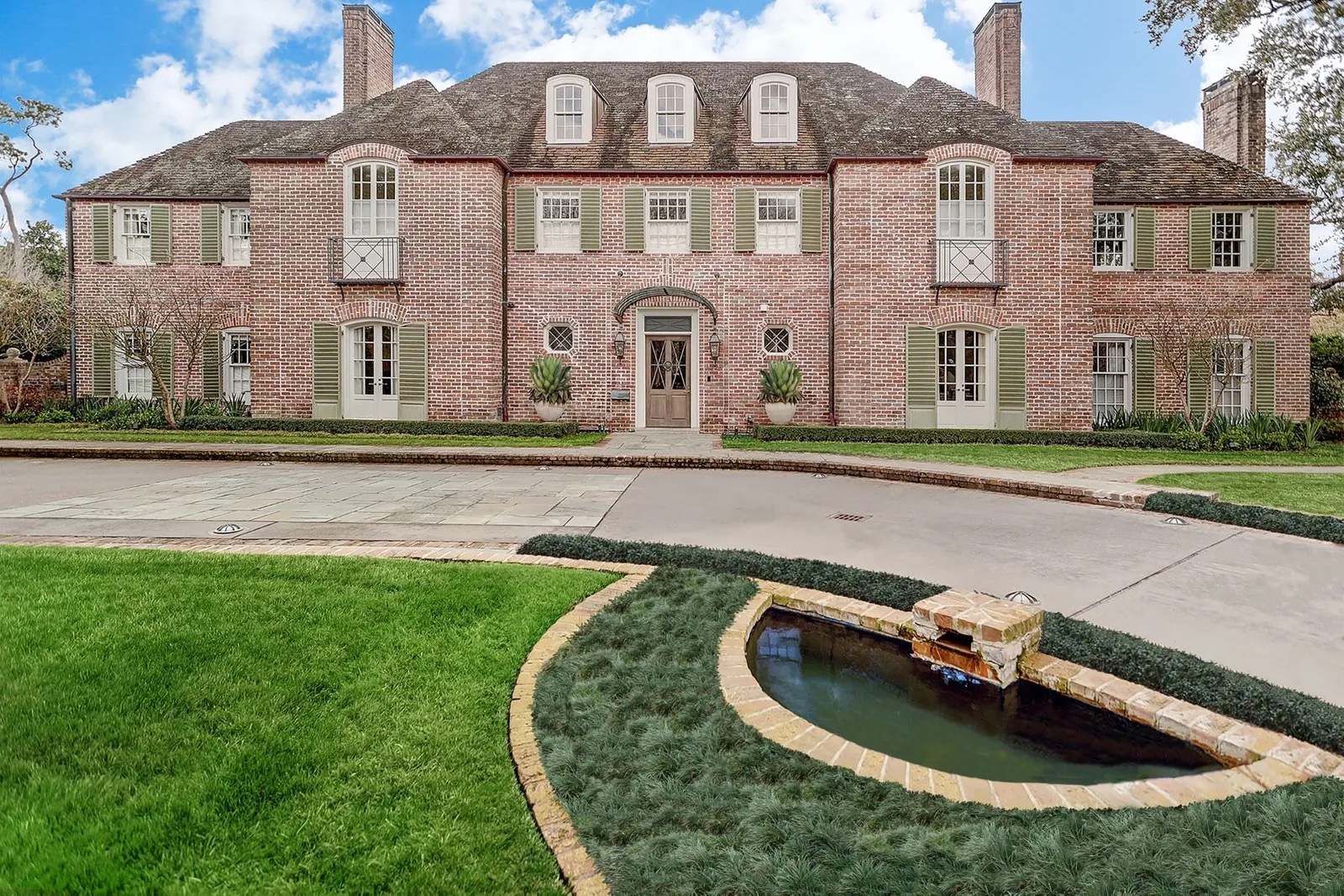 Inside a Timeless Houston Manor Sotheby´s International Realty Blog