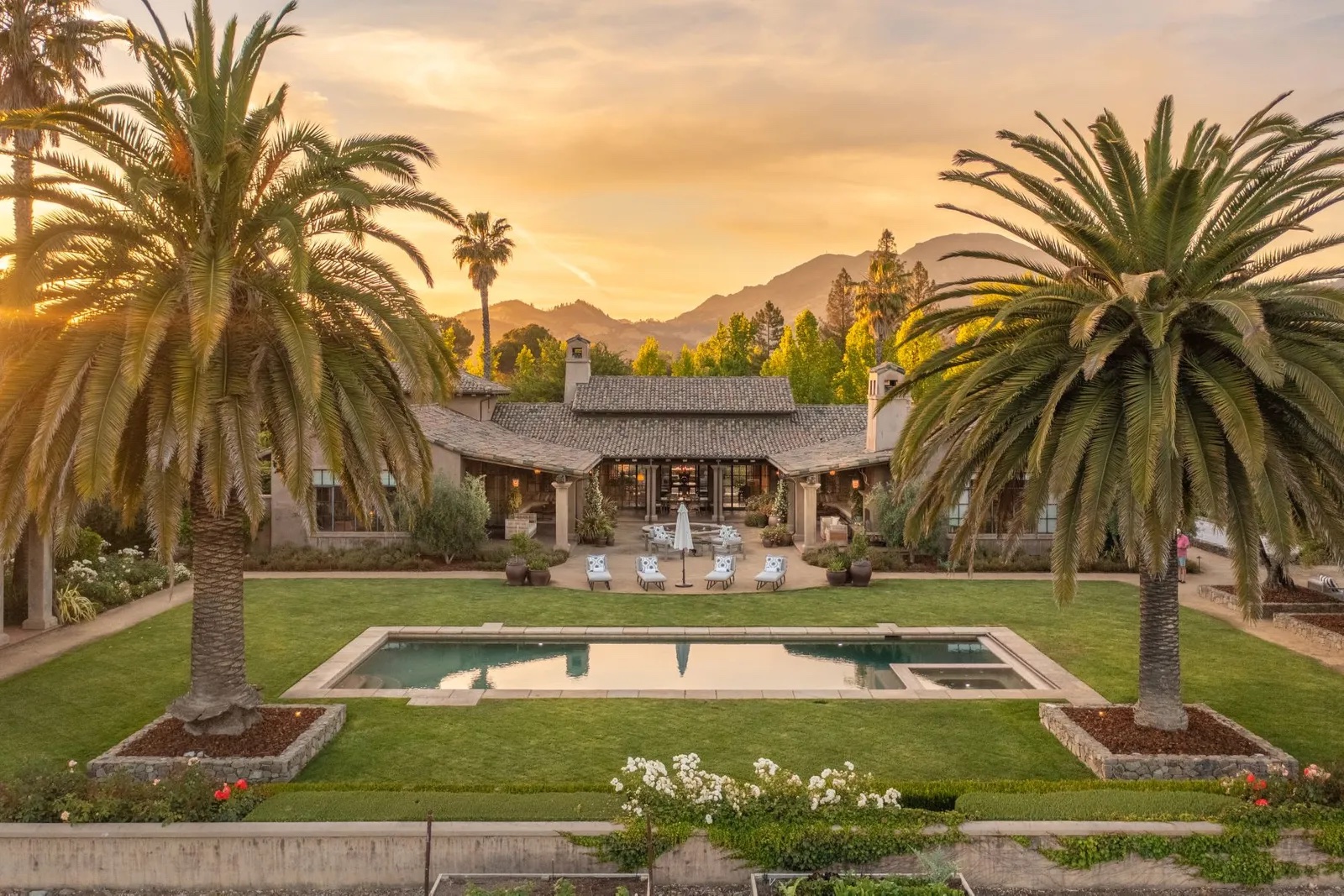Inside an Authentic California Hacienda Sotheby´s International