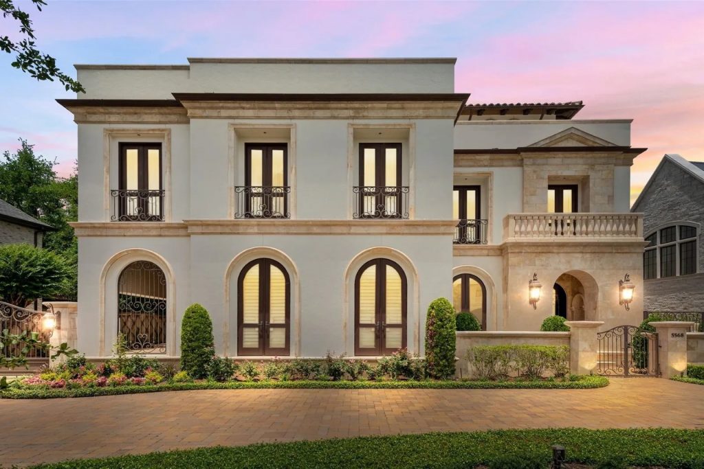Inside an Inspiring Palazzo in Houston