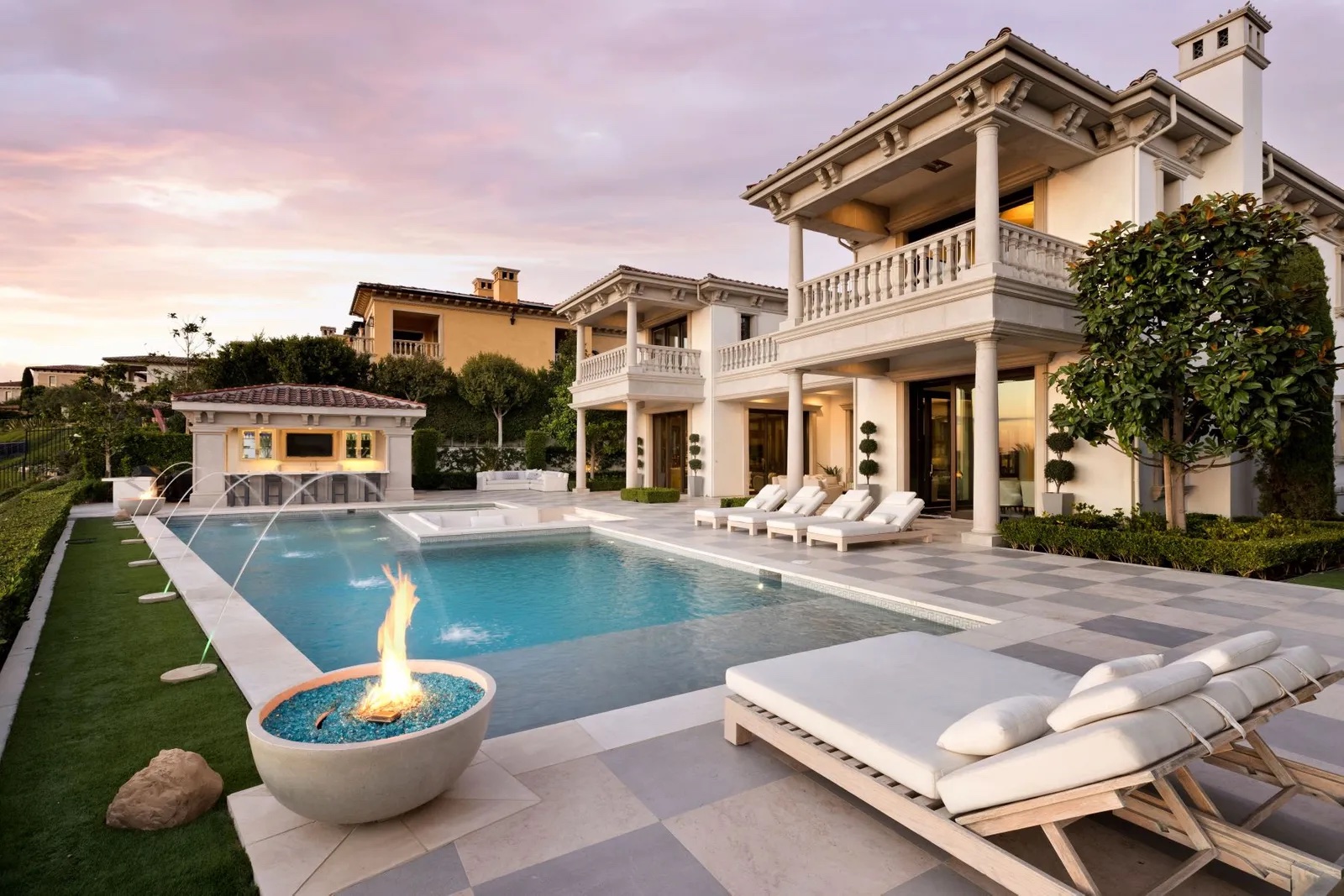 New & Notable Luxury Homes For Sale Over 16m October 2021 Sotheby