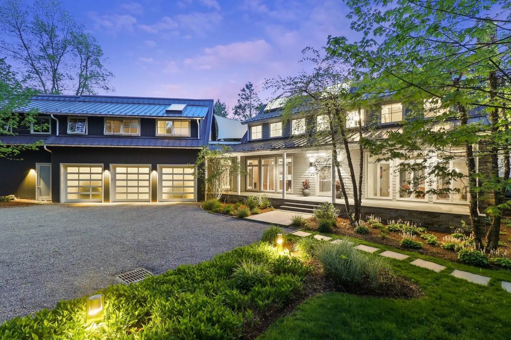 Video of the Week A Secluded Modern Home in New Canaan, Connecticut