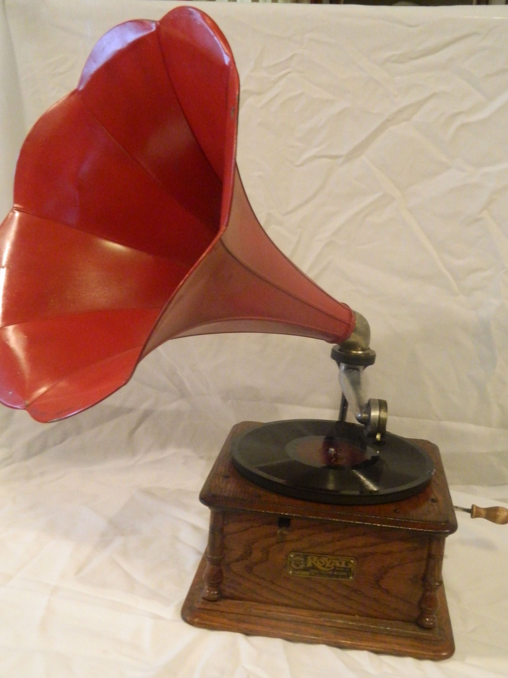 Reproduction steel phonograph needles, bamboo needles, records, radios