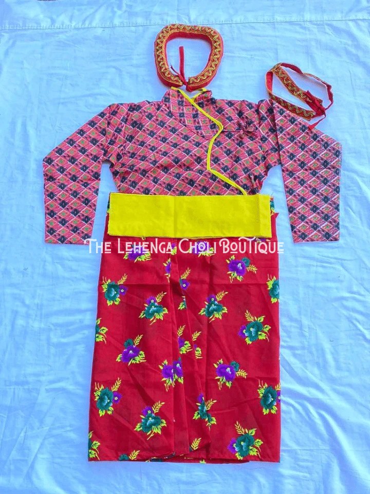 Gunyo Cholo in Nepal Dress / Ceremony