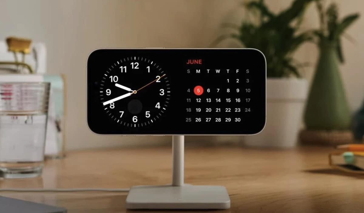 What is sleep mode on the iPhone and how does it work?
