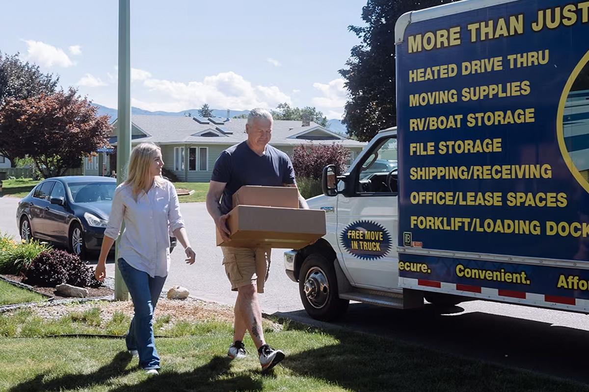 From Chaos to Clarity A Storage Locker Will Help You Declutter Space