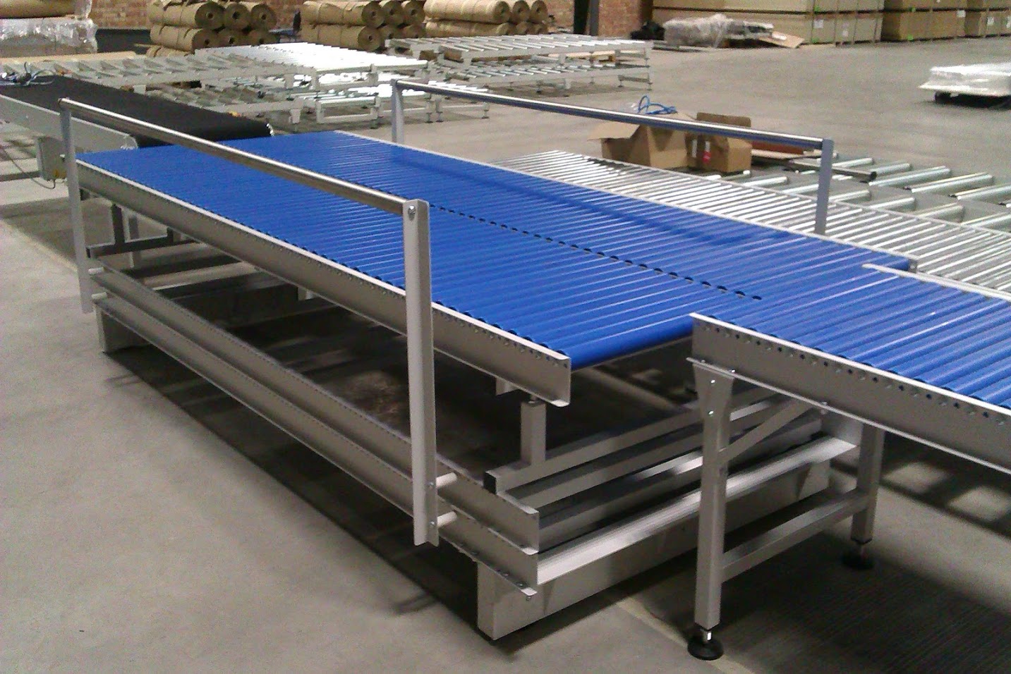 Gravity conveyor from Spaceguard roller conveyors