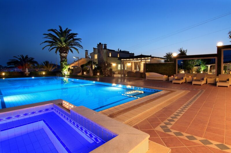 Black Diamond Luxury Villa in Anavissos Spaceprk