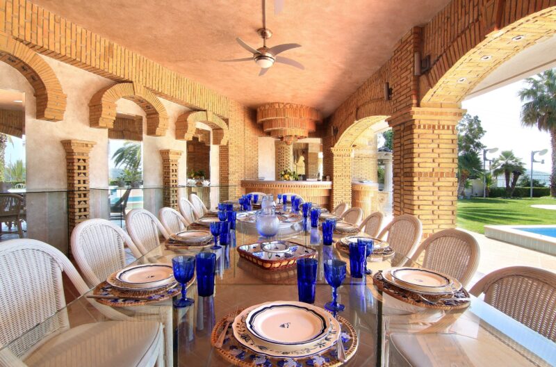 Black Diamond Luxury Villa in Anavissos Spaceprk