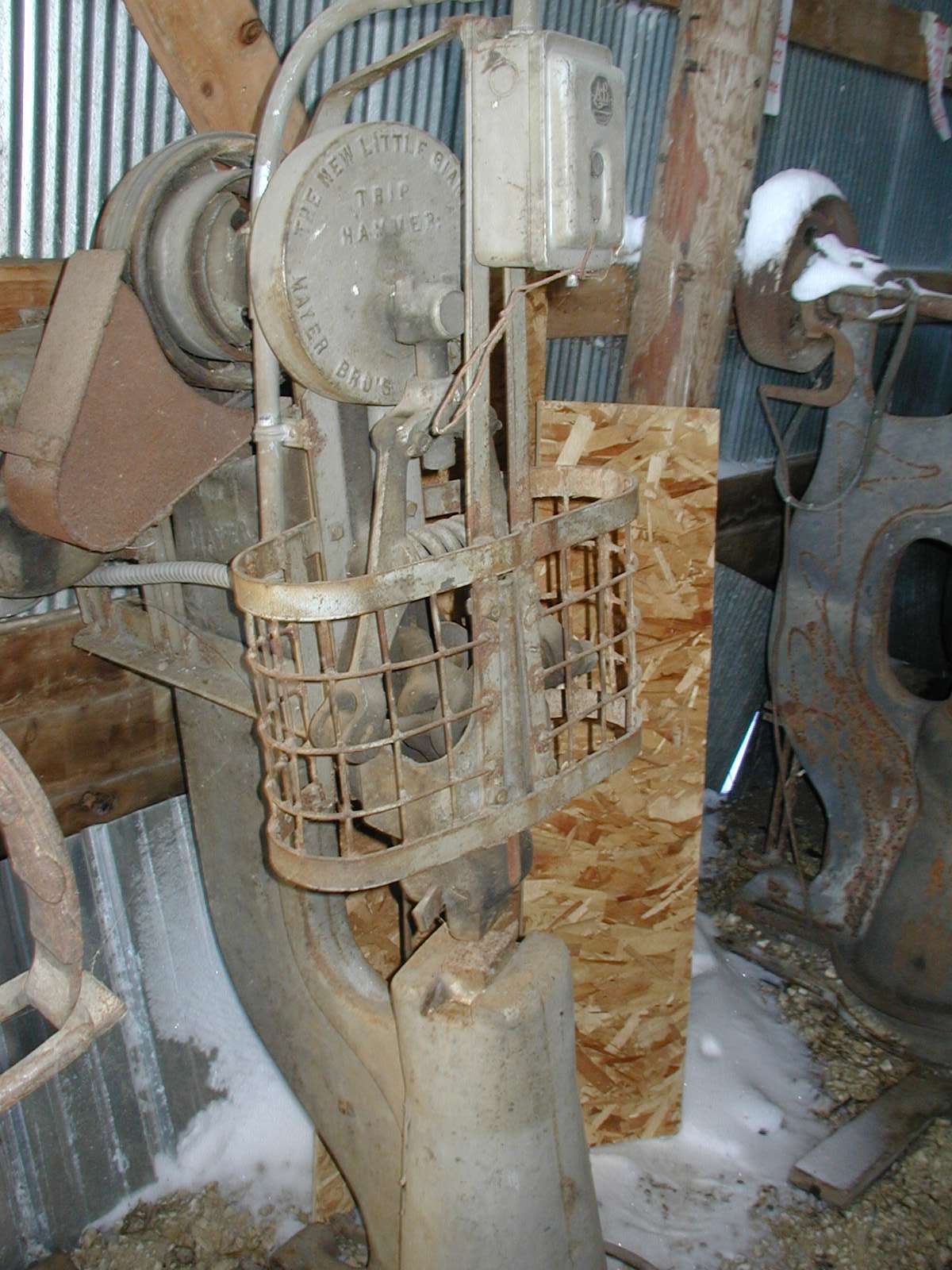 Little GiantMayer Bros. Power Hammer Identification Guide