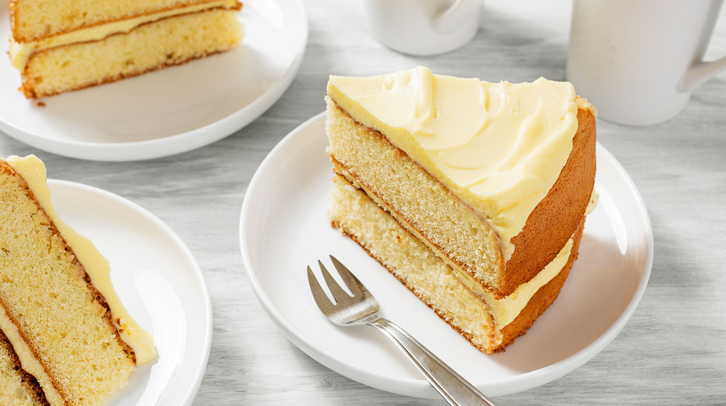 SPAR Fluffy Vanilla Sponge Cake Infused With Vanilla Essence