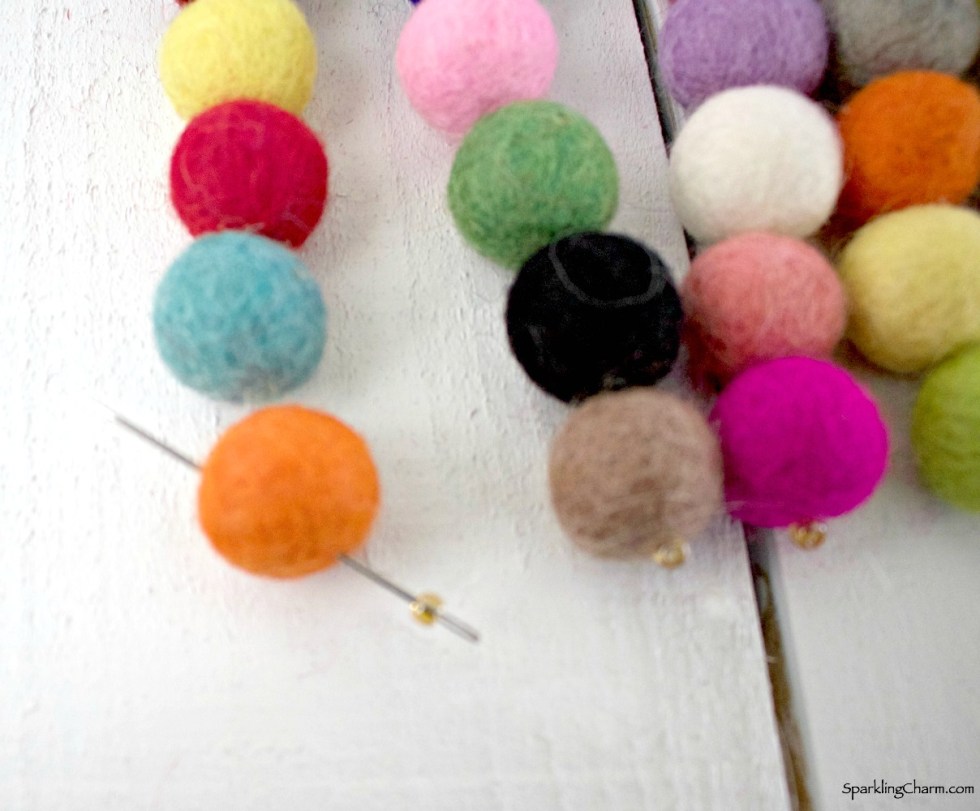 DIY Wool Pom Pom Trivet Sparkling Charm