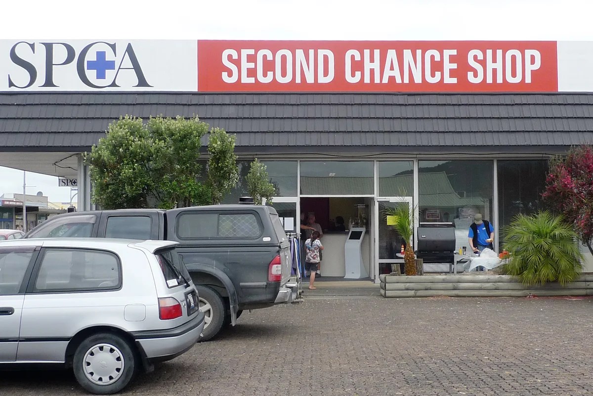 Service Kamo Op Shop • SPCA New Zealand