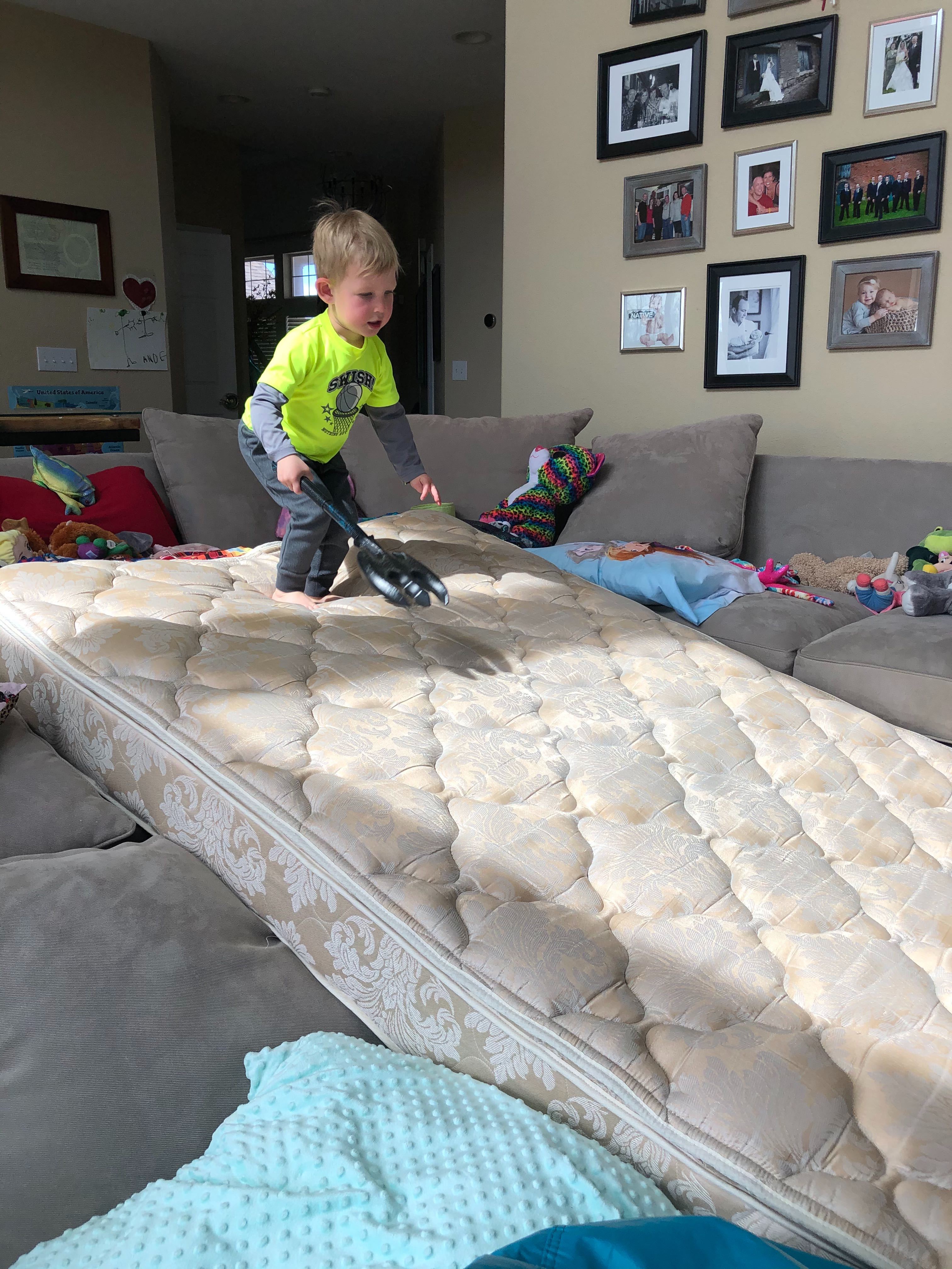 Magical Mattress Play!