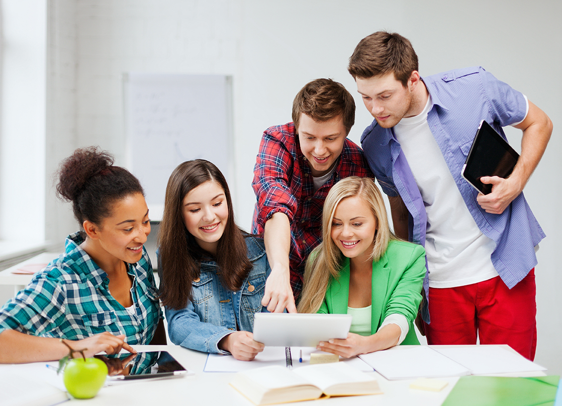 How to study in group? All the tips for group study Speaky Magazine